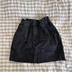 hollister black denim skirt